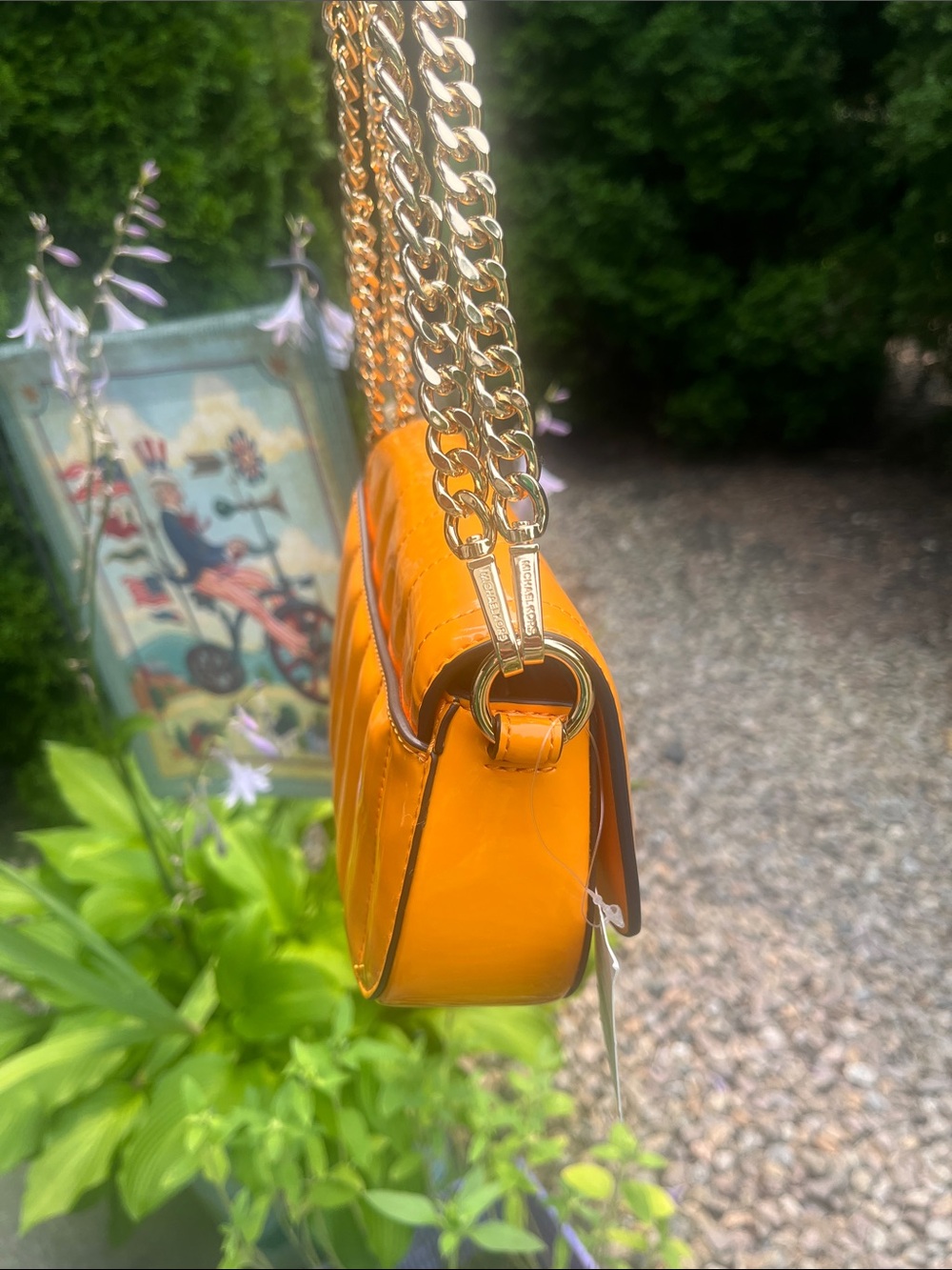 Michael Kors Mila 🍊 Patent Quilted Shoulder Bag w/ Gold Chain New. Retail $398 - Picture 3 of 8